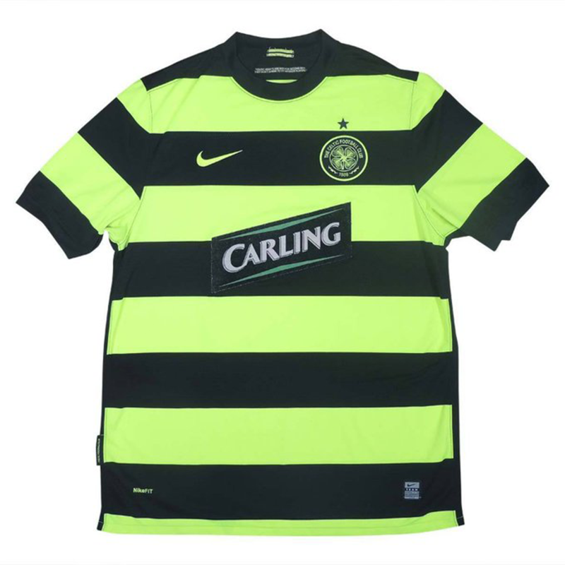 Celtic1967_com's tweet photo. Who's the first Celtic player you think of when you see this kit? 👇
