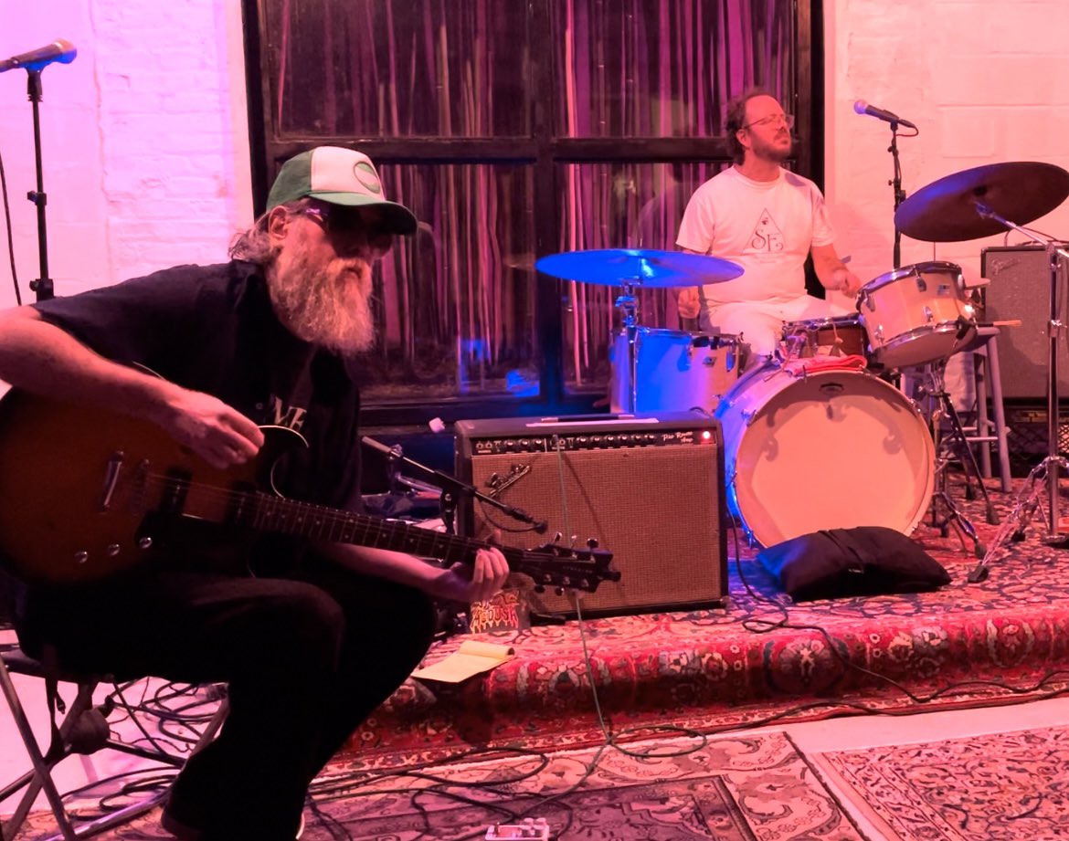 medusaeditions's tweet photo. really special nite in Brooklyn w/ the other worldly #LorenConnors, #JeffFuccillo & #GraySmith a real honour to share the stage w/ these amazing cats, especially seeing old friends & making new ones! Thanks to everyone who rolled w/ us! #azyashir #ayalsenior #nyc #shift #411Kent https://t.co/bMtbFQPCHO