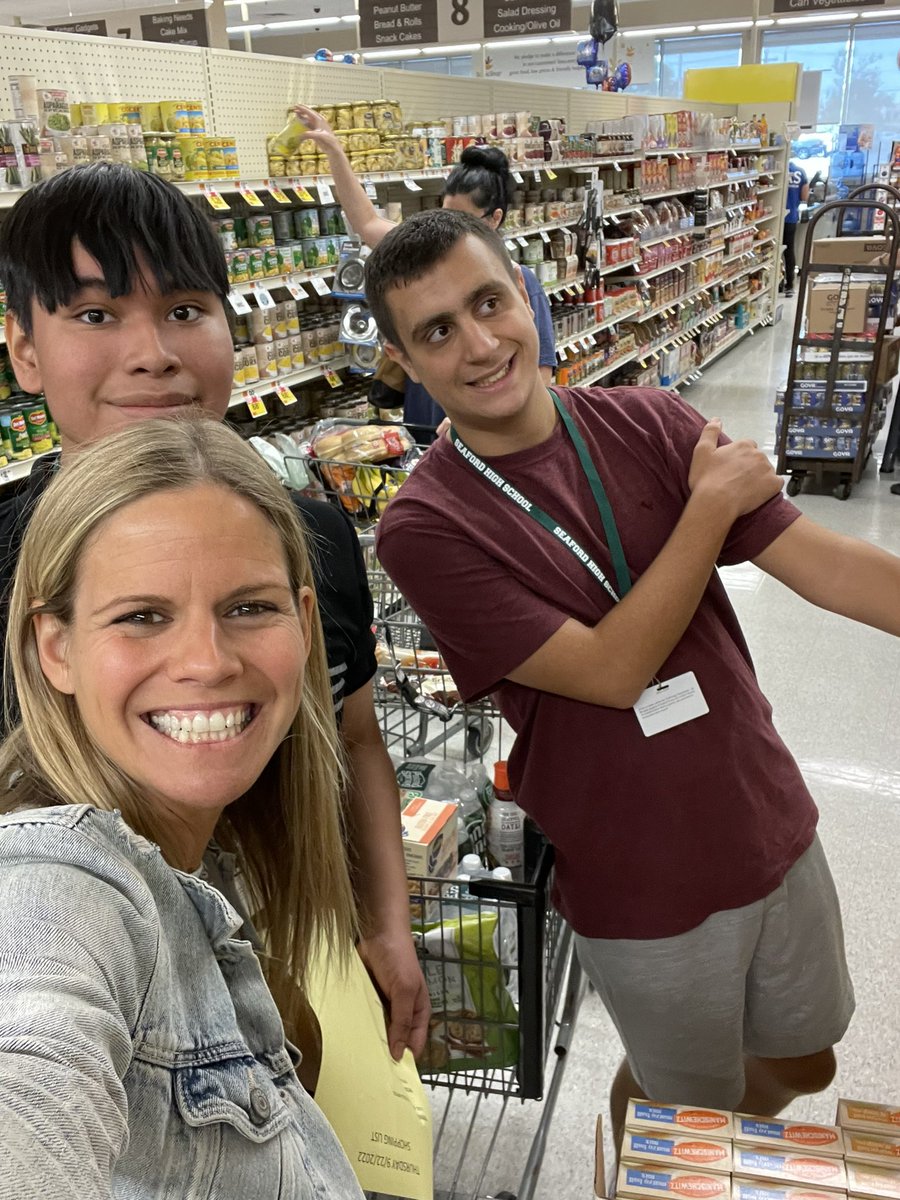 Mrs. Russell tweet media