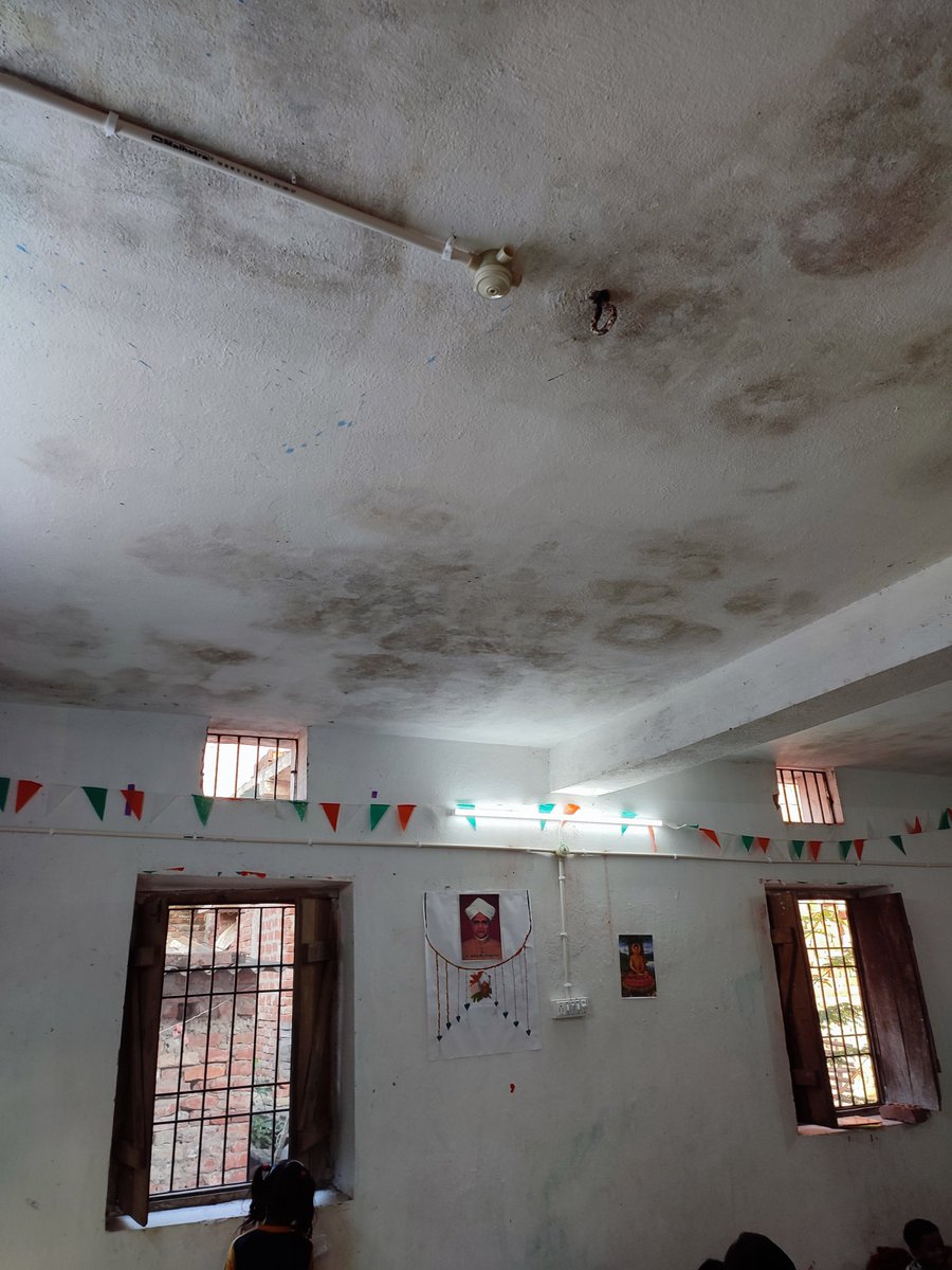 DeviseEducation's tweet photo. Our work in Chuharmal Nagar, Patna continues. 
We are planning to start work on the walls and the ceiling which are leaking rain water.
We want to repair these walls and ceiling. WE WANT YOUR HELP for the same.

The proofing and repairing will cost us 15,000 INR. https://t.co/XExImle2p3