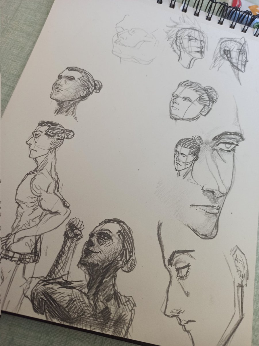 AliraArt's tweet photo. Ptit croquis de Kael https://t.co/5k65NlY9Mj