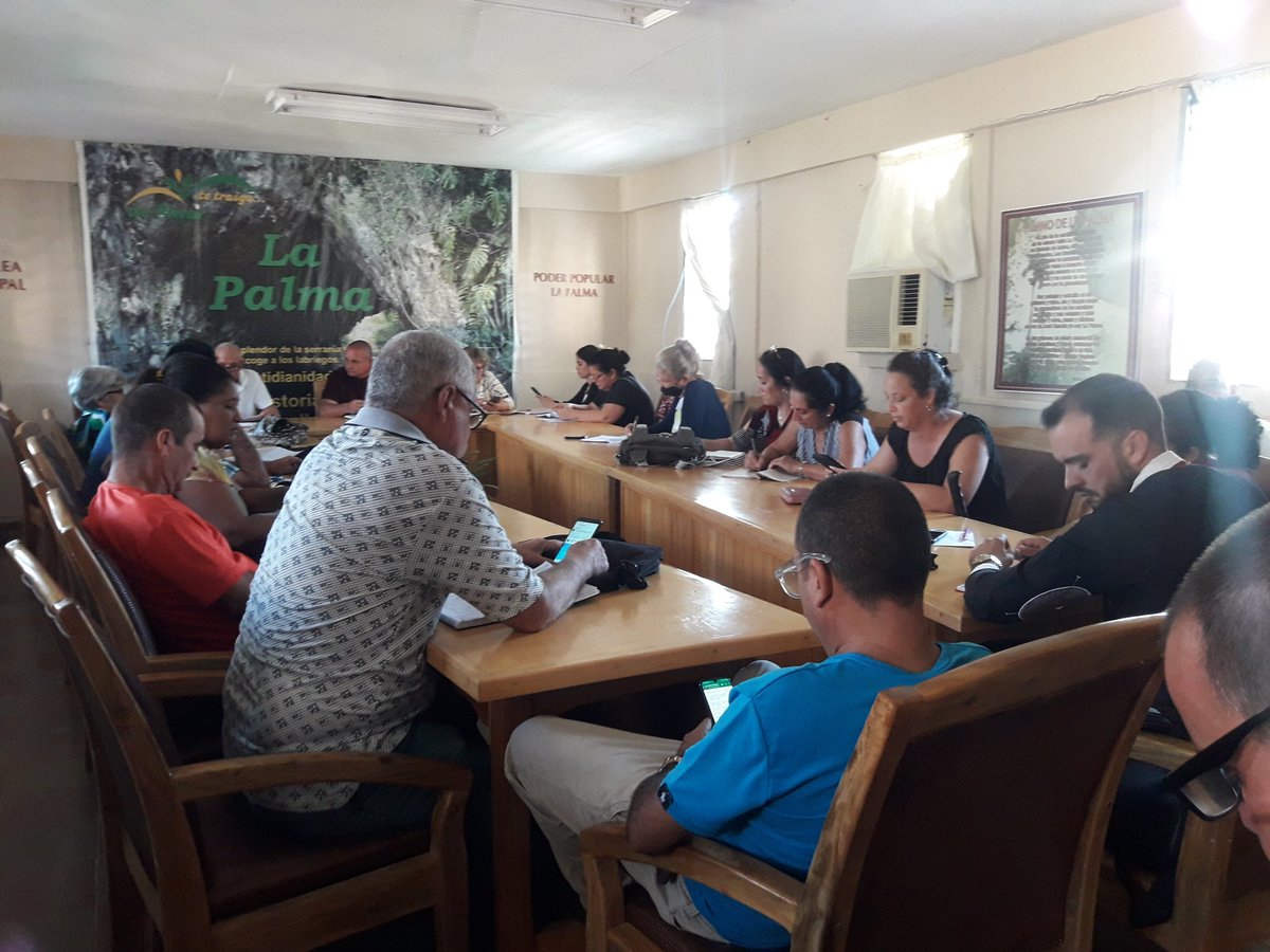 Se realiza preparación a las administraciones por parte de la comisión de órganos locales como acuerdo de la AMPP en #LaPalma.  La calidad y seguimiento a la atención a los planteamientos es el tema que se desarrolla en esta sesión. #PoderPopular #RendiciónDeCuentaPinar