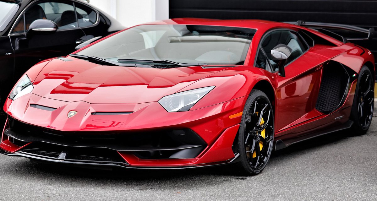 JGrunsell's tweet photo. Bright Red Lamborghini Aventador SVJ to begin the day. #Lamborghini #redsupercar @BrandonFugal @Carolinewhite40 @Bellagiotime @NetoDemetriou @FormulaOneWorld @DailyLamboTM https://t.co/8xyysJCcrz