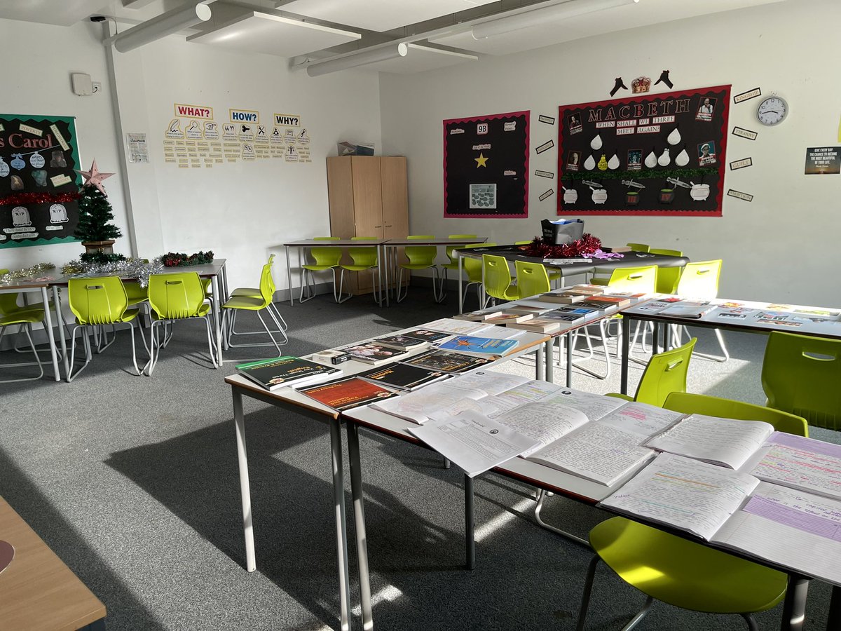 The Ongar Academy English Department tweet media
