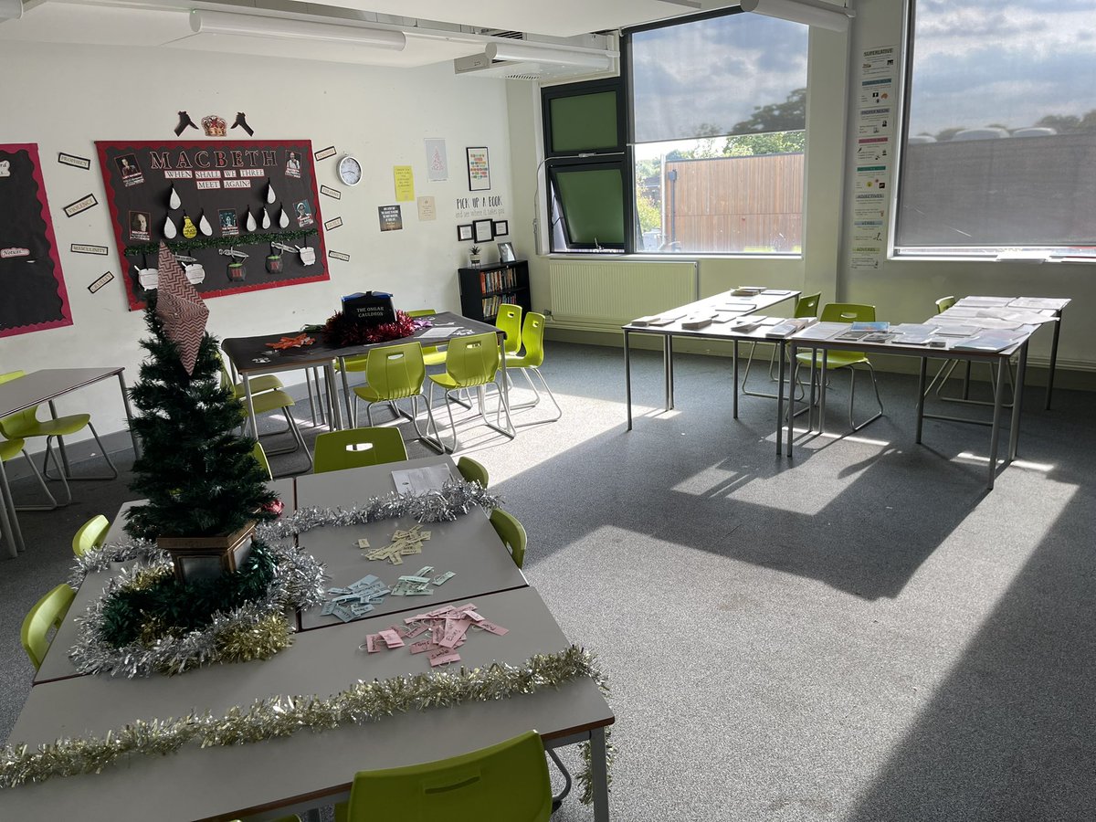 The Ongar Academy English Department tweet media