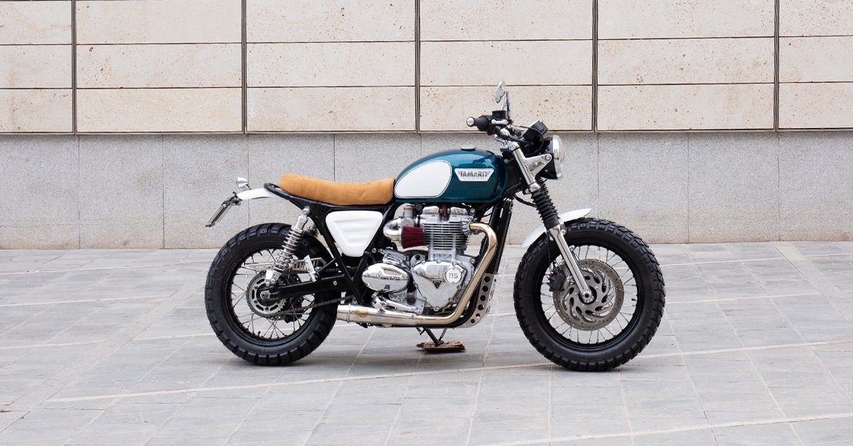 115 Moli is a Brat Style motorcycle that seeks a neat aesthetic but prioritizing a comfortable and modern driving. Who said you can't have it all? bit.ly/3rdTWqV