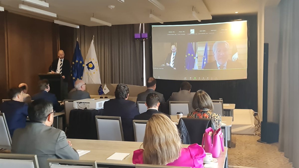 IPKey_EU's tweet photo. "Dentro de poco los europeos estarán celebrando la entrada de Indicaciones Geográficas mexicanas"
Gautier Mignot, Embajador de la Unión Europea en México. 🇪🇺🇲🇽 https://t.co/NmMyt5t5dR