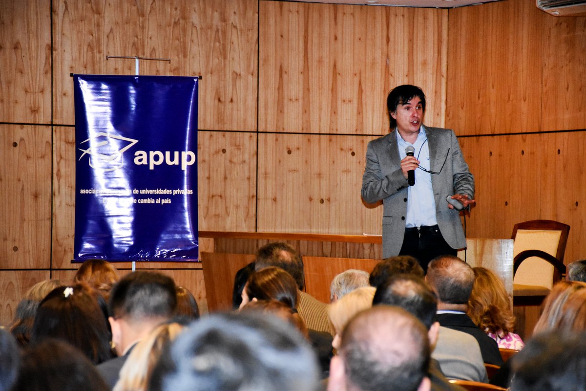 uaapy's tweet photo. 📸Estas son imágenes de lo que se está viviendo actualmente en el Taller de Sistemas de Créditos, organizado por la APUP, realizándose en el Salón Auditorio Josefina Plá. ✨
#OrgulloUAA #APUP https://t.co/bDc5qgZyvu