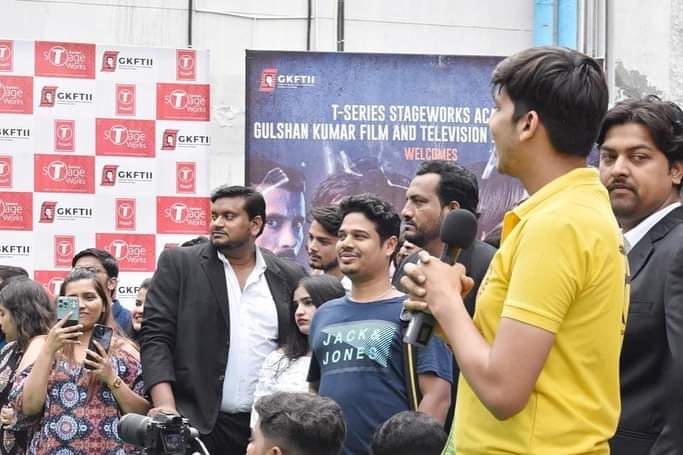 JCBoseUST's tweet photo. Students of the Dept of CMT, @JCBoseUST visited T-Series Corporation, #Film_City, #Noida. The star cast of T-Series production Hindi film #Dhokha were present there for the promotion of the film. https://t.co/RSxm8SMgpi