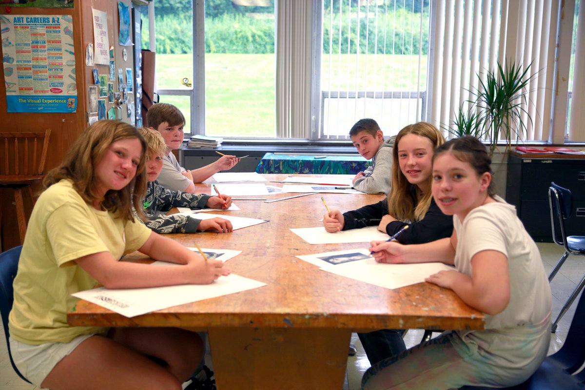 Millbrookmsart's tweet photo. It has been a fantastic start to the school year!! Follow along with #MMSART2223 to see more updates from Mrs. Barnes' art classes at MMS! @MMSBlazers @millbrookcsdart https://t.co/3vc0bqkCzv