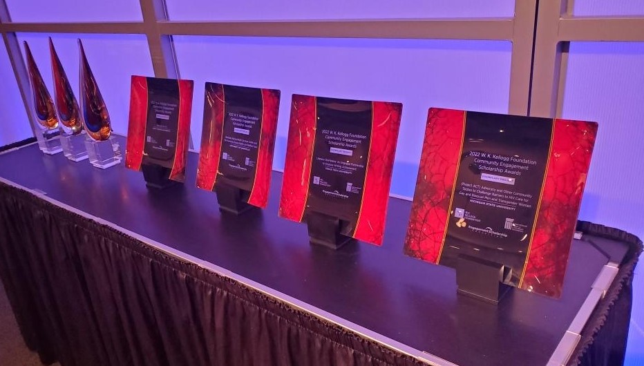 MSUEngage's tweet photo. Congratulations to the 2022 W.K. Kellogg Foundation Community Engagement Scholarship Award Winners, and especially to @MsuPsychology professor, Robin Lin Miller, for her Exemplary Project! https://t.co/3LlymUixsA