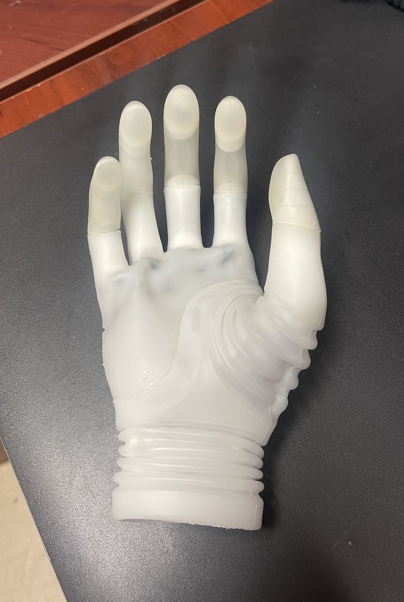 Allied_OP's tweet photo. Check out a close up of the @OttobockUS_CA  Michelangelo hand🤚🏼

This versatile hand helps you regain extensive freedom and aims to restore numerous functions of the natural hand🦾

Elkins Park, PA📍 https://t.co/CGkBe8Q81N