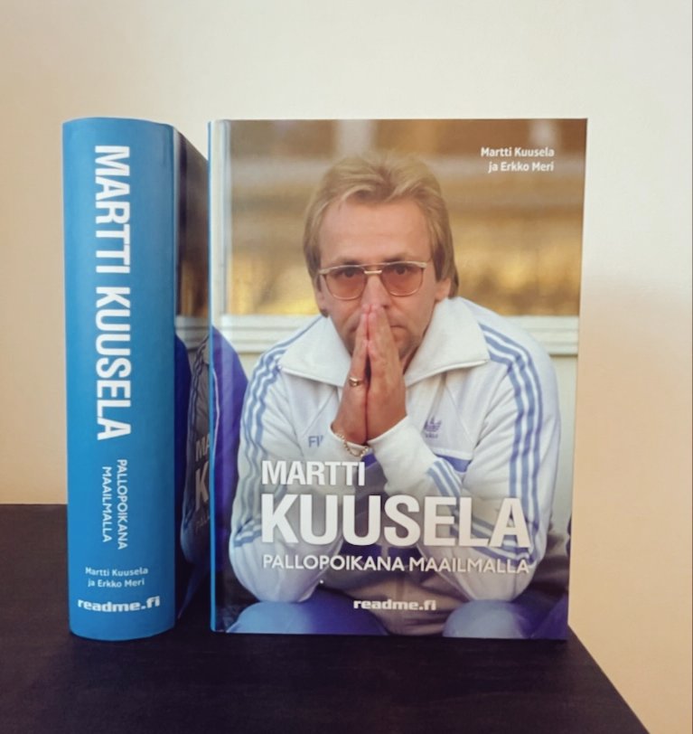 Uunituoreena painosta: valmentajalegenda Martti Kuuselan elämäkerta. Poikkeuksellinen ura suomalaisessa jalkapallossa. Teos kirjakaupoissa ensi viikolla.