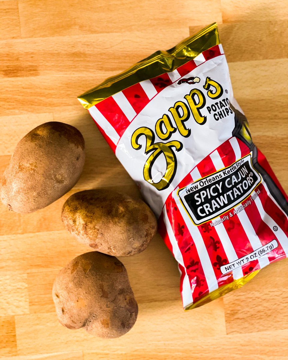 ZappsChips's tweet photo. Crunchy, kettle cooked chips packed with unique New Orleans flavor. What could be better?!
#zapps #Nola #voodoo #kettlecooked #chips https://t.co/eECCaRrHMK