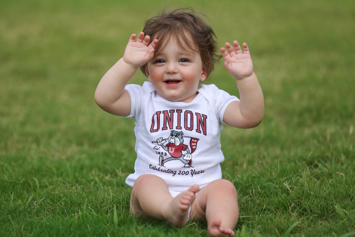 UnionUniversity's tweet photo. Have some future Bulldogs?! 🐾 Make sure to stop by the Great Lawn this Saturday to buy UU merchandise for the whole family! 🎉

Click here for a full schedule of the weekend: https://t.co/MGWKKQ6uXI

#Union200 #WeAreUU #FamilyTraditions https://t.co/ioLbifW9Gj