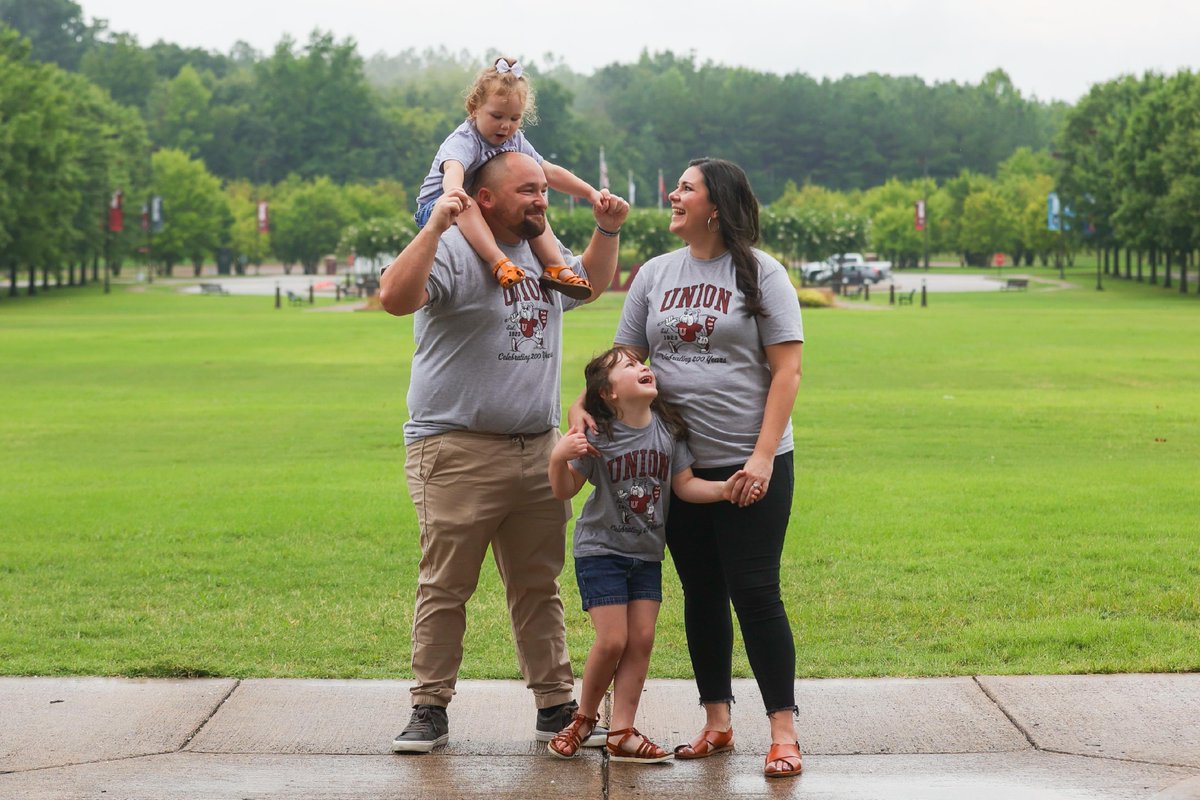 UnionUniversity's tweet photo. Have some future Bulldogs?! 🐾 Make sure to stop by the Great Lawn this Saturday to buy UU merchandise for the whole family! 🎉

Click here for a full schedule of the weekend: https://t.co/MGWKKQ6uXI

#Union200 #WeAreUU #FamilyTraditions https://t.co/ioLbifW9Gj