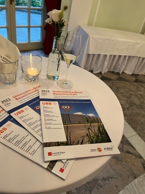 10 Jahre DVLV (Deutscher Verband für Lärmschutz an Verkehrswegen e.V.)!
Das UnternehmerBrief Bauwirtschaft-Sonderheft zu diesem Jubiläum können Sie auf der Website des DVLV kostenfrei lesen: dvlv.eu/ubb-sonderheft…
Weitere Infos zum UBB: ernst-und-sohn.de/unternehmerbri…