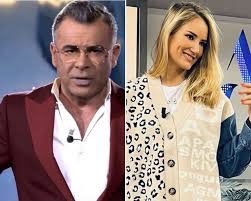 jonlasagaldos's tweet photo. ¿De qué parte estás? #yoveosálvame
❤️: De Jorge Javier
🔄: De Alba https://t.co/shLUEZzPdE