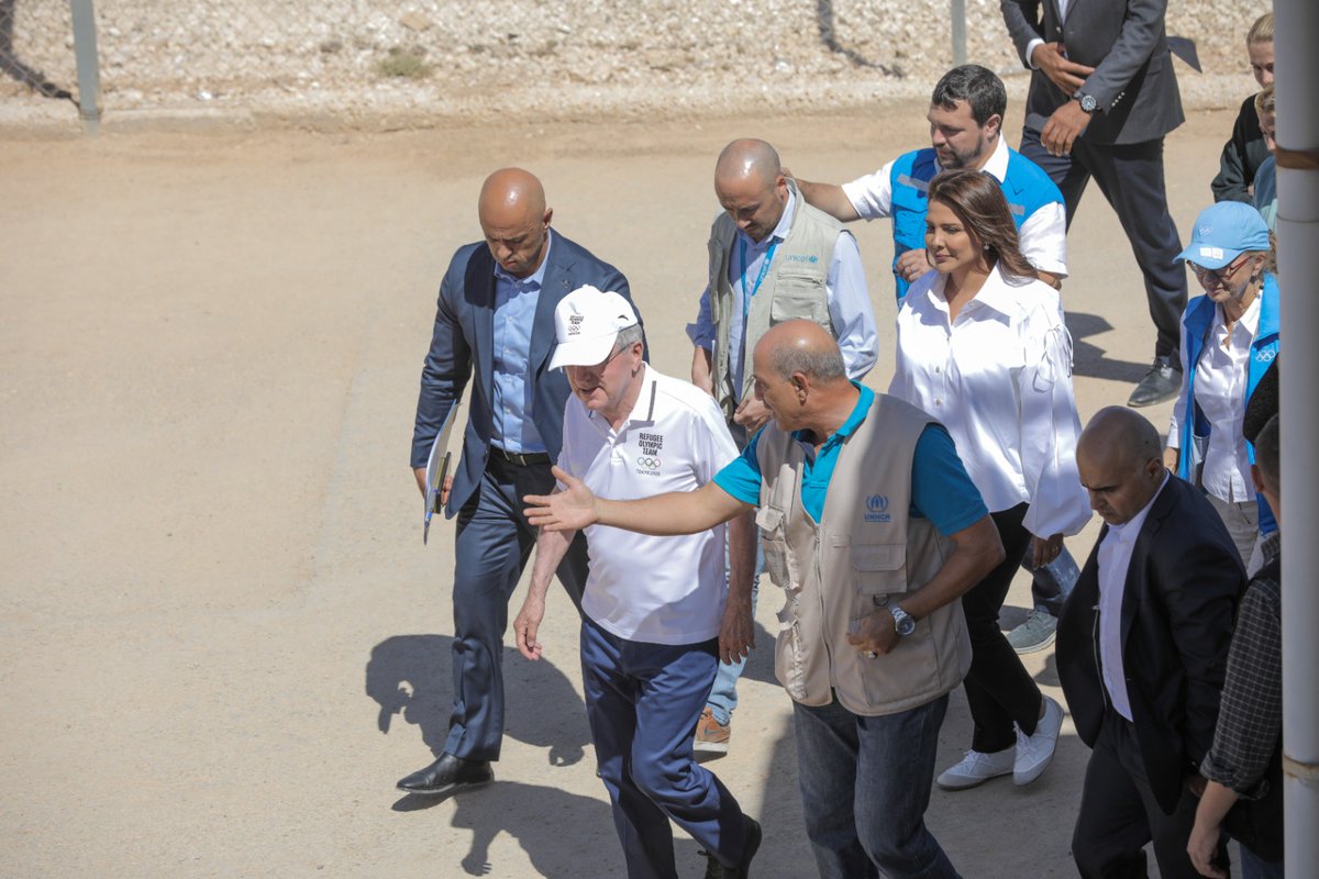 Gens_For_Peace's tweet photo. IOC President and Chair of the Olympic Refuge Foundation Thomas Bach visit to Zaatari Camp.
@iocmedia @JordanOlympic @UNICEFJordan
#OlympicRefuge #Makani #SportForPeaceAndProtection #Riadati
#Peacebuilding #PassItOn https://t.co/lRVEbG9K4C