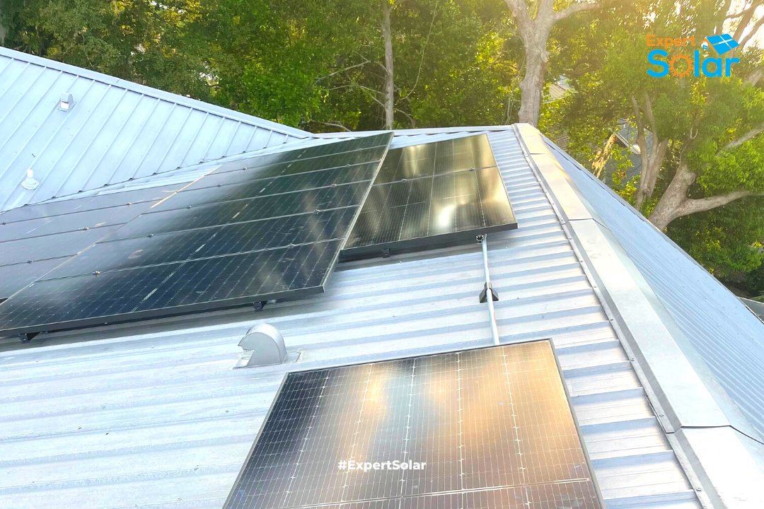 ExpertSolar1's tweet photo. We visited #Homosassa for this huge 22.880 kW install on a metal roof!
#ExpertSolar☀️
#cleanenergy #gosolar #solarenergy #SolarPanels #EnergyEfficient #Homosassa #Florida #Solar #Energy #HomeImprovement #GoGreen #Sustainability #SolarRoofs #Sky #SolarCompany https://t.co/djnhU64KSR