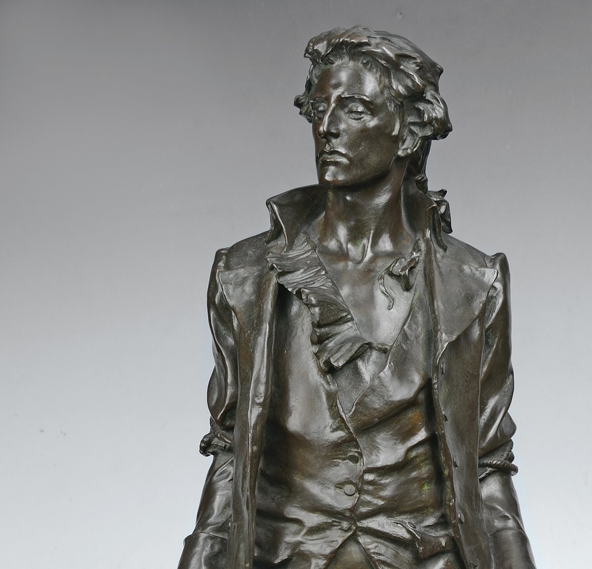 “I only regret that I have but one life to lose for my country.” #OTD, Sept. 22, 1776, #NathanHale was hanged as a spy after being captured by the British army in New York. Explore three rare sculptures of the American hero in our collections: bit.ly/3DL4TY8 #RevWar
