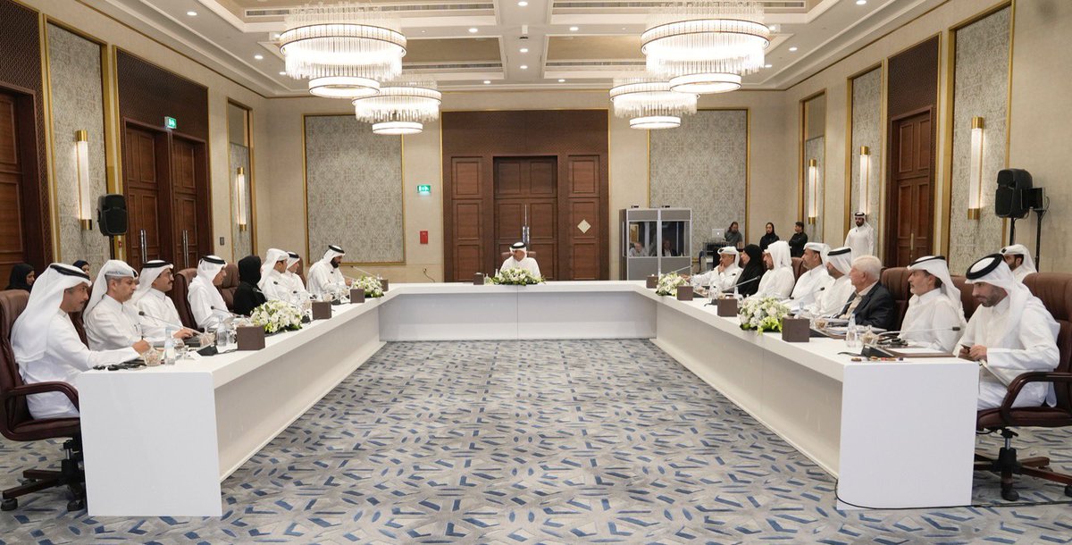 KBKAlThani's tweet photo. ترأست اليوم اجتماع للجنة العليا لإعداد الاستراتيجية الوطنية الثالثة 2023- 2030 تناول توصيات ورشة العمل الأولى، وآثار الاستراتيجية الوطنية الأولى والثانية على الوضع الراهن والتحديا�� التي نواجهها والفرص الناجمة عنها… https://t.co/jJHAA465qm