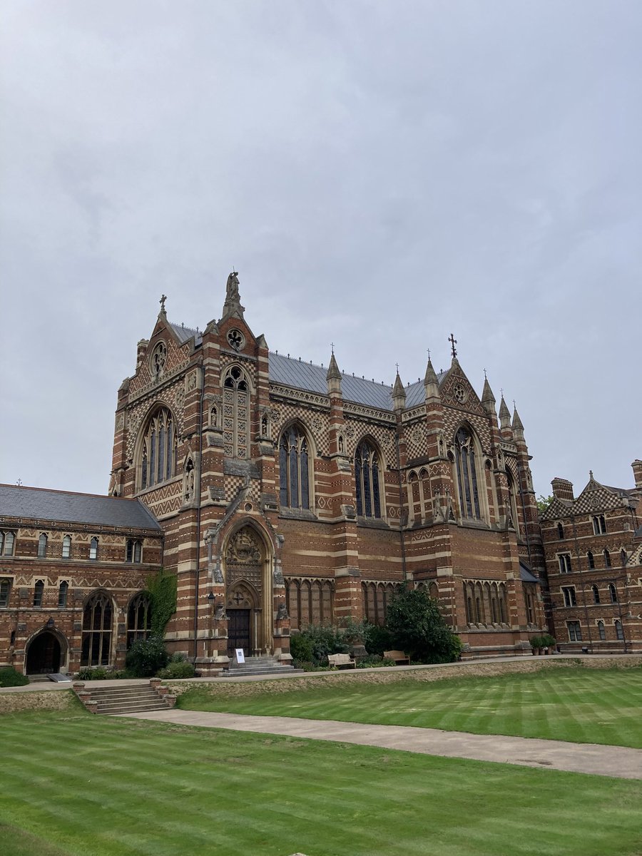 JiCSAV_'s tweet photo. Last week we presented some of our findings at @TheHowardLeague conference at Keble College, Oxford. @DrGraceCarter shared the experiences of family members as they supported loved ones going through the CJS during Covid-19. Our final report will be launched in the coming weeks! https://t.co/Ea8nsw5ONR