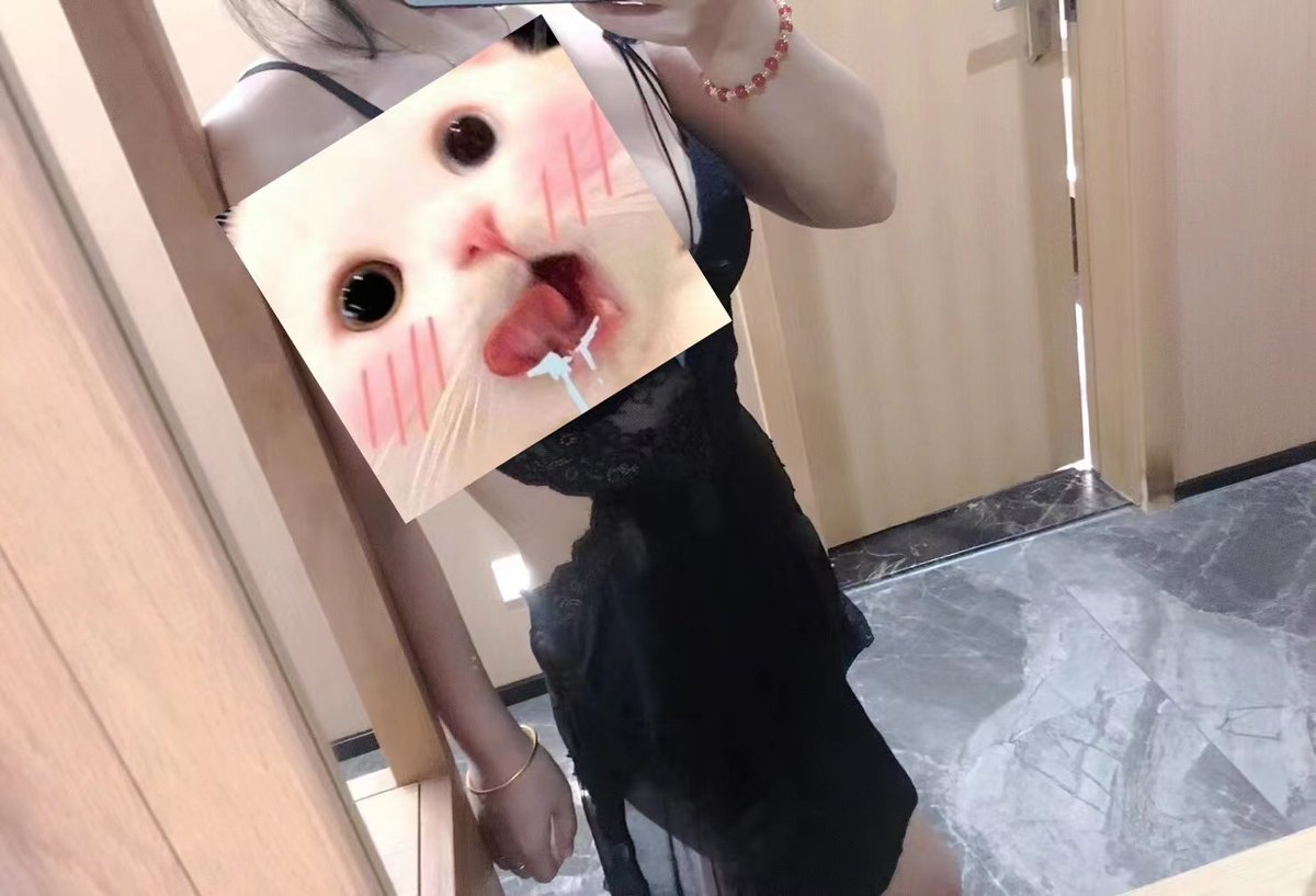 yan24060's tweet photo. 女生档案
昵称：狐狸嘚眼泪
坐标：长沙 #长沙 #湖南
年龄：27 #长沙资源
身高：155 #长沙线下
体重：49 #反差 #约炮
职业：～ #约啪 #骚货
星座：白羊 #母狗 #少妇
Cup：c    #人妻 #字母圈
擅长：口活
性格：开朗
喜欢的男生类型：暖男瘦一点 https://t.co/xHKo3XlXxB