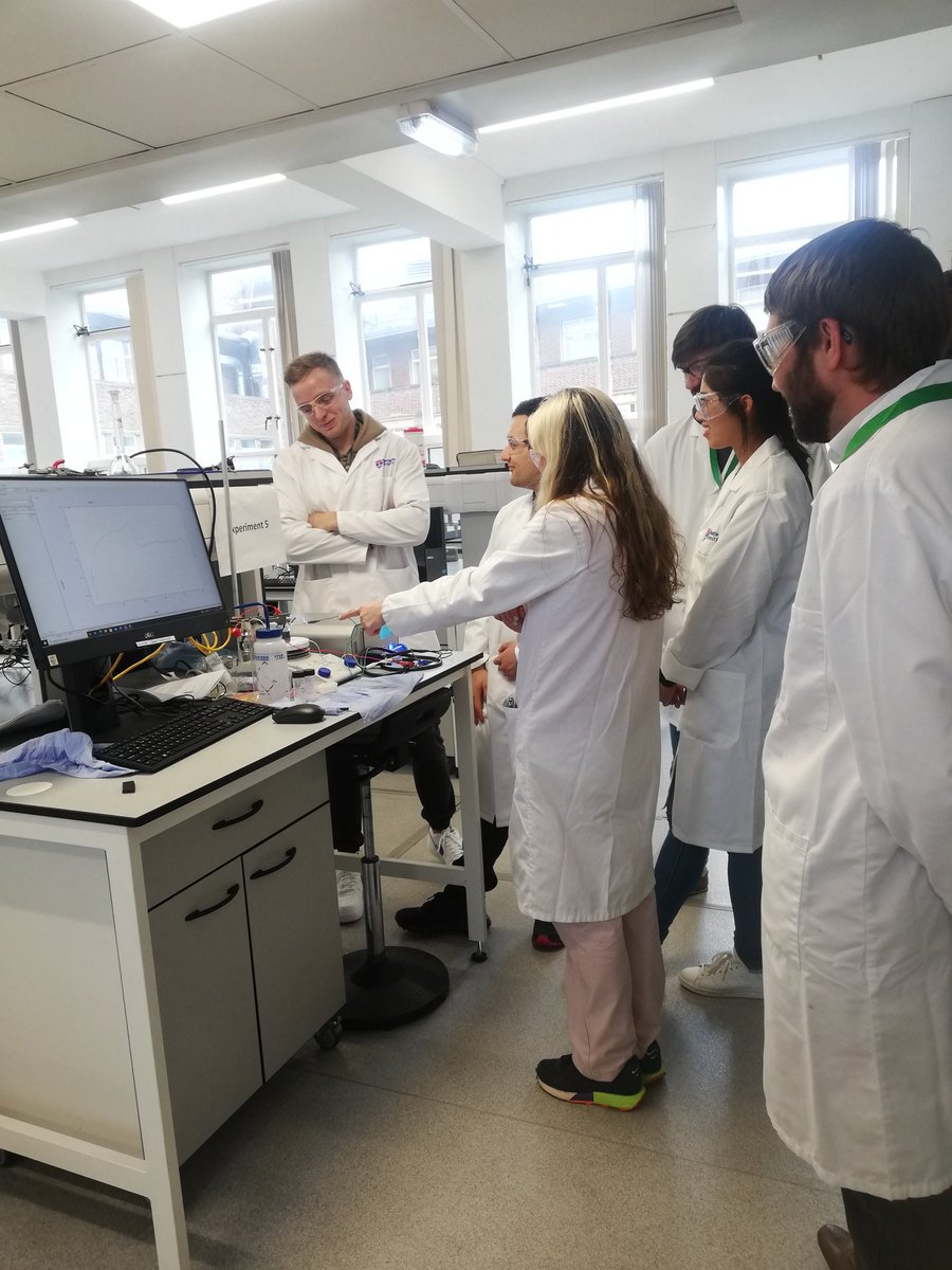 POMScience's tweet photo. Participants enjoying the lab sessions at the workshop! @ChemistryNCL #POMs #INPOMs https://t.co/b8R4n5CUAv