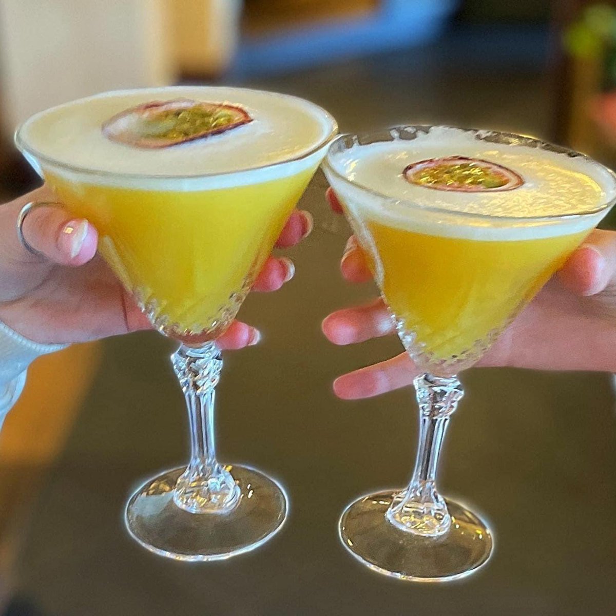 𝙲𝙾𝙲𝙺𝚃𝙰𝙸𝙻𝚂 𝙰𝚃 𝚃𝙷𝙴 𝚃𝚈 𝙼𝙰𝚆𝚁 🍸#pornstarmartini #cocktails #ThirstyThursdays