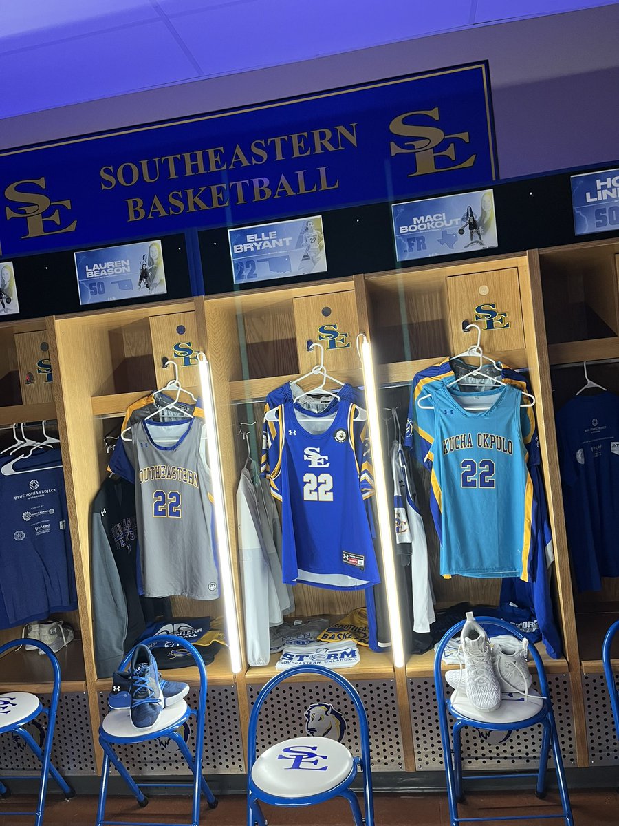BryantEllee's tweet photo. I had a great first visit with @SavageStormWBB 
Thank you to @daringrover &amp; @CoachKay_15 for having me! 🏀 https://t.co/ZfRalmbc8D
