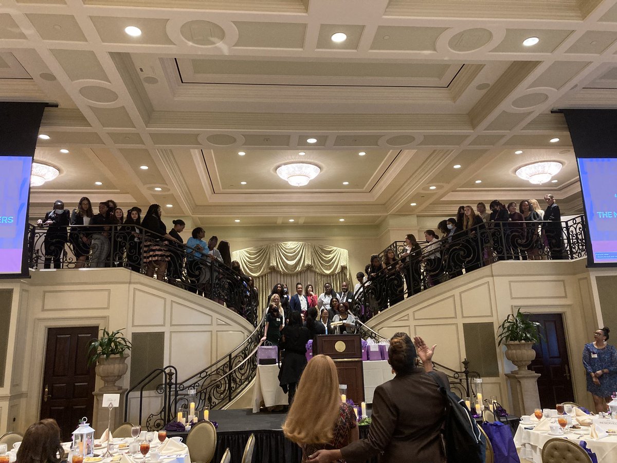 Excited to have our WYWLA 10th graders at the 2022 Athena Leadership Awards Luncheon!