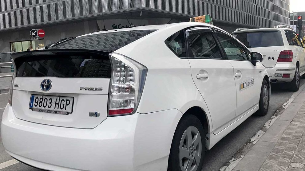infotaxinet's tweet photo. https://t.co/0ZKV4IDsqH  Denuncian el "pésimo" y "deficiente" servicio de taxi en Pamplona: imposible coger uno https://t.co/d7ApEHPdge