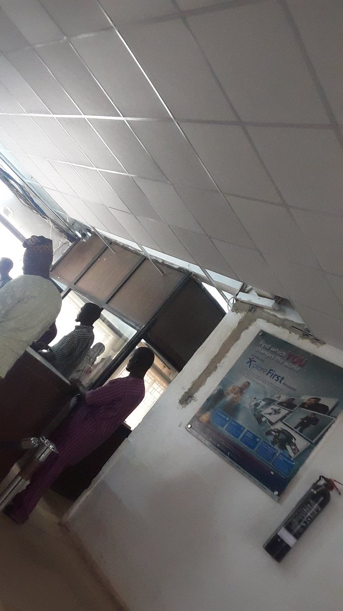 Sleek_Davidson's tweet photo. @FirstBankngr do you now feel so smug and condescending to your customers that you feel this kind of environment should be acceptable to them? I've seen crack houses in movies and some are brighter looking than this branch of yours at ijebu-ode, poor AC-ing too. Fix it! Jeez! https://t.co/5ygiocPDXV