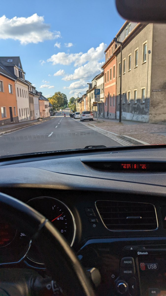 MarcoLeichsenri's tweet photo. Auf geht's zum JoomlaDay 2022! Mit im Gepäck die Pokale für den J!Otto-Award 2022! Mal sehen wer dieses Jahr einen Preis abholen darf! #jd22dach #joomladay #jotto https://t.co/chJHRrP3qz