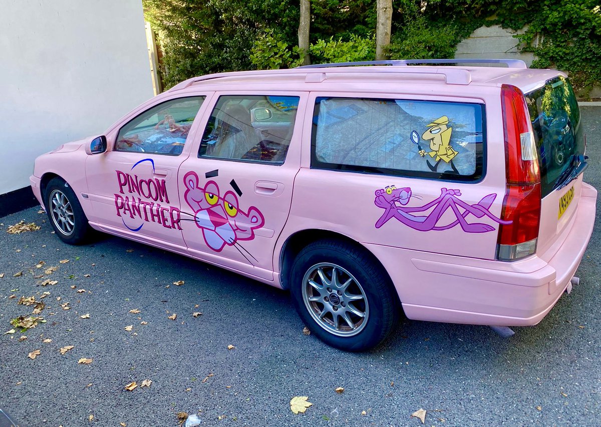 WeAreIncom's tweet photo. DAY 2 - Clutch crisis averted 😮💨
With the Panthermobile still purring away, team #PincomPanther make a costume change and pit stop at a very appropriate pink palace as they travel to Strasbourg via Brussels - taking on tasks and competing in the #GammaBallRally all the way! 🇫🇷 https://t.co/sC3EHxY6de