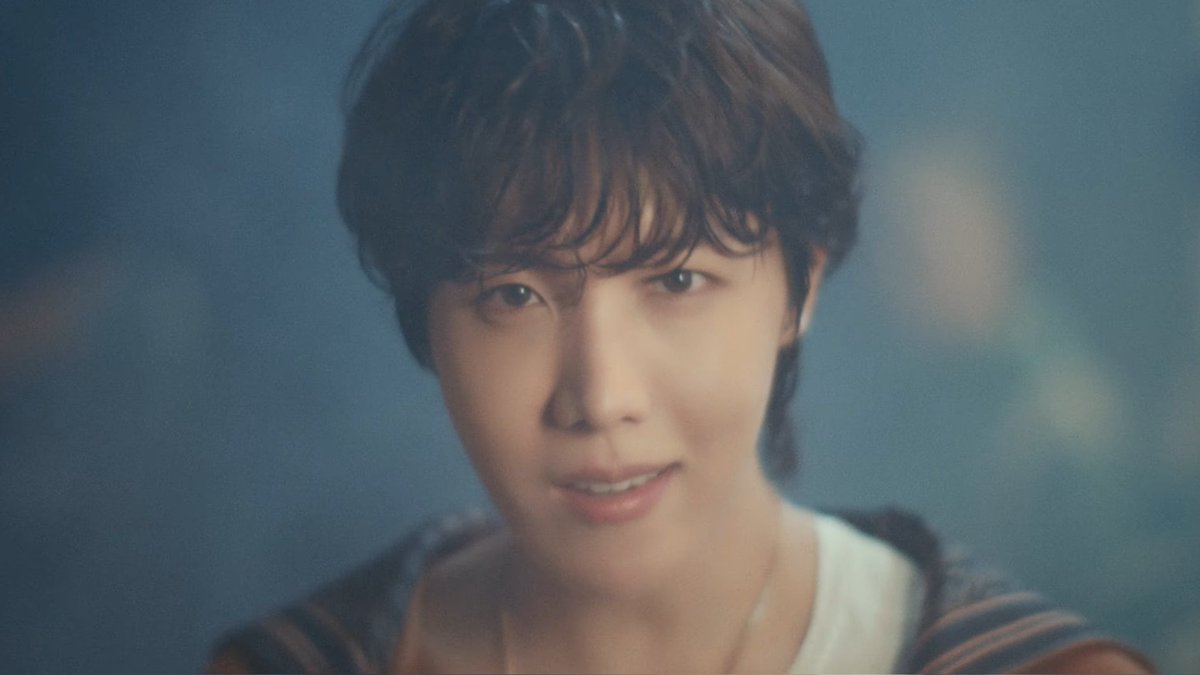danthuy151's tweet photo. Always on my mind<3 
#RushHourftJHOPE 
#RushHourWithjhope 
#RushHourWithCrushxJh 
#RushHourWithCrushxJhope https://t.co/28yhVCqk3V