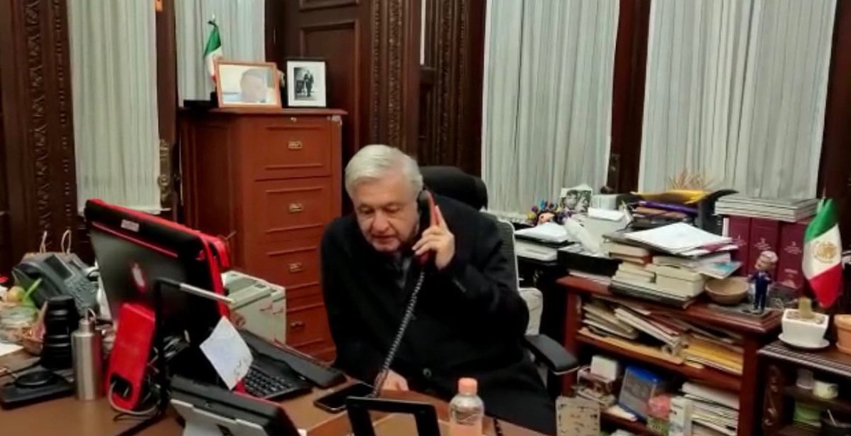LuisValLe_A's tweet photo. Por cada 5 favs❤️ que reciba este tuit le voy a poner más asuntos pendientes a AMLO https://t.co/b2kCghVPZZ