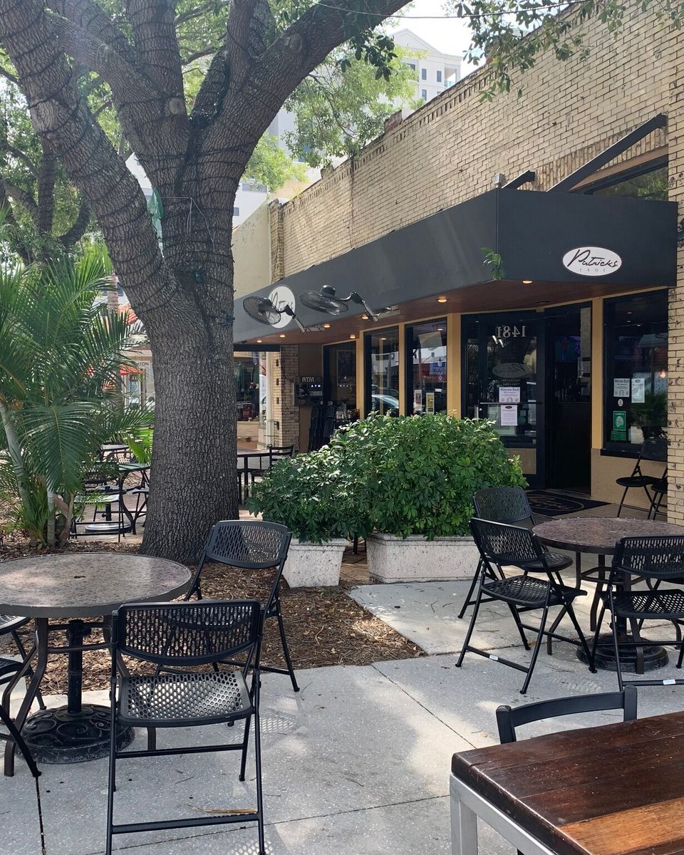 Patricks1481's tweet photo. An amazing ambiance for any occasion.  From a place to meet after work for happy hour, to bringing a special someone out for a casual date. 
Check out our FB for more info: https://t.co/KK1cL26n0v https://t.co/QiQAUwUGO1