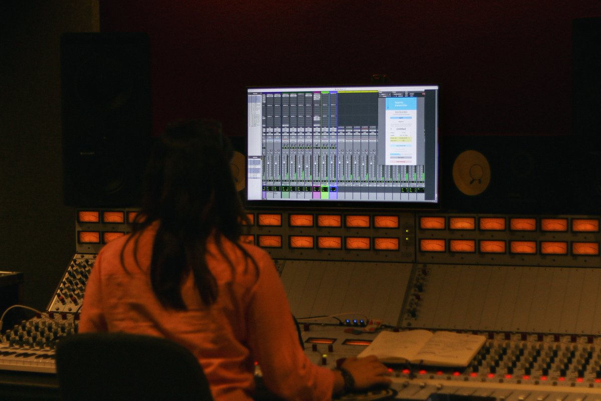 ardarecorders's tweet photo. Sometimes we do remote, real-time mixing and recording with clients via @audiomovers - the high resolution ensures you won’t miss a thing when you can’t be at the studio.
#ArdaRecorders #audiomovers #mixing #remotemixing #arda #recording https://t.co/INgxflHhdr