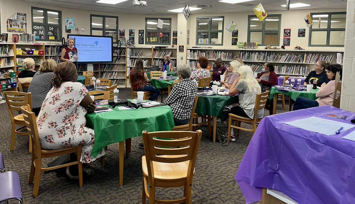 heather_keal's tweet photo. Our Kinship Care Breakfast is underway at @MayfieldTweets! We have a wonderful group of guardians that showed up this morning to learn about resources around @CityMiddletown &amp; how to support our kiddos. Thank you, @CaitoJ09, for making this happen!💜#MiddieRising #MayfieldStrong https://t.co/GnhYpwA8k3