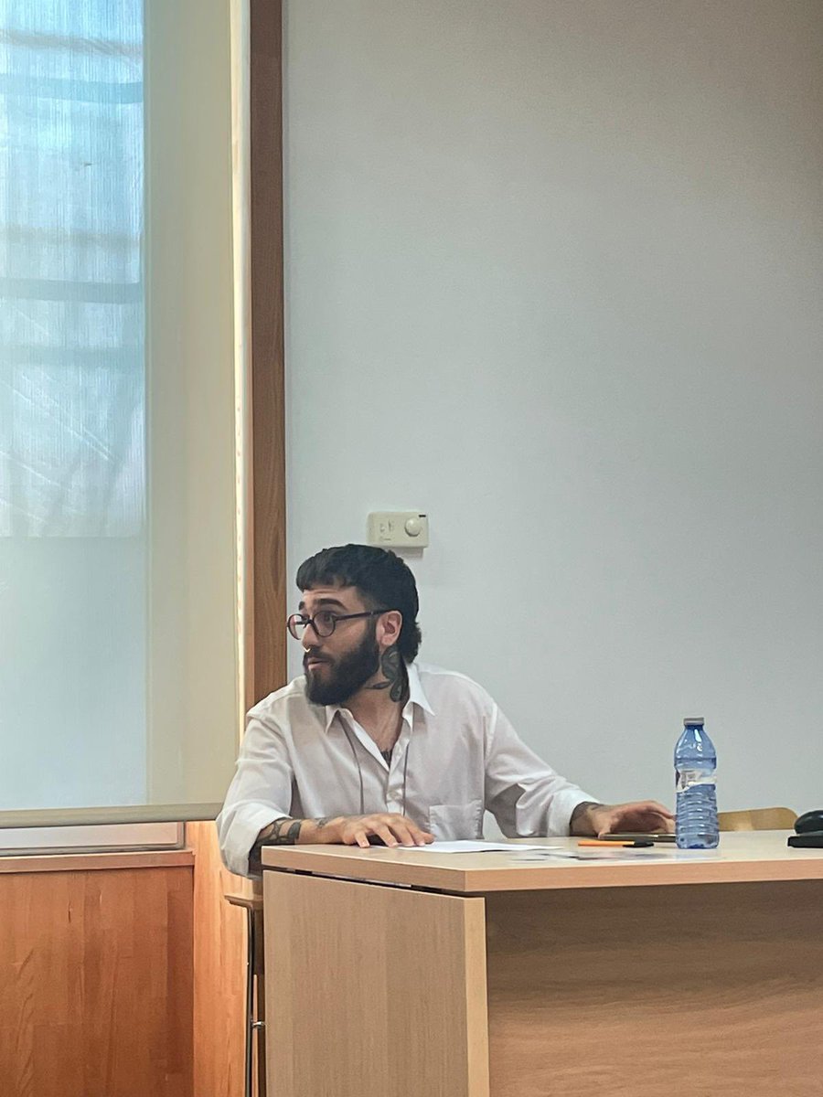 gk_uria's tweet photo. Qué feliz por haber compartido el ocurrir de esta vivencia. Mi amiga Sabela [@jesucristisima] y un servidor hemos participado en el XIV Congreso Internacional de la Sociedad Hispánica de Antropología filosófica [SHAF]. Allí hemos hablado de fenomenología, lo poético y la técnica. https://t.co/8rhtJvS929