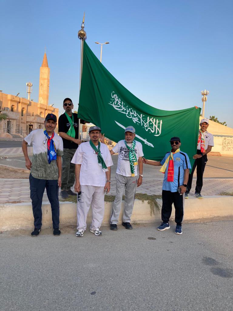 AlbasateenC's tweet photo. #جمعية_مراكز_الاحياء_ #مركز_حي_البساتين بمناسبةاليوم الوطني ٩٢ شارك فريق مشاةمركزحي البساتين باالمشي لمسافة٩،٢كلم تعبيراًلفرحنابيوم الوطن دام عزك ياوطن https://t.co/770x7nnxwG