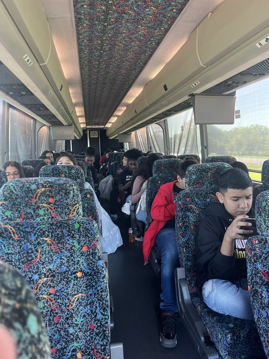 JohnEarl84's tweet photo. On the road with some of our scholars today for a field trip to Arlington for the @Rangers game!!! Super excited I get to cross off a bucket list item with these guys we are gonna have such a good time! #RFFL #MarlinMSscholars https://t.co/Ynx6YDFbif