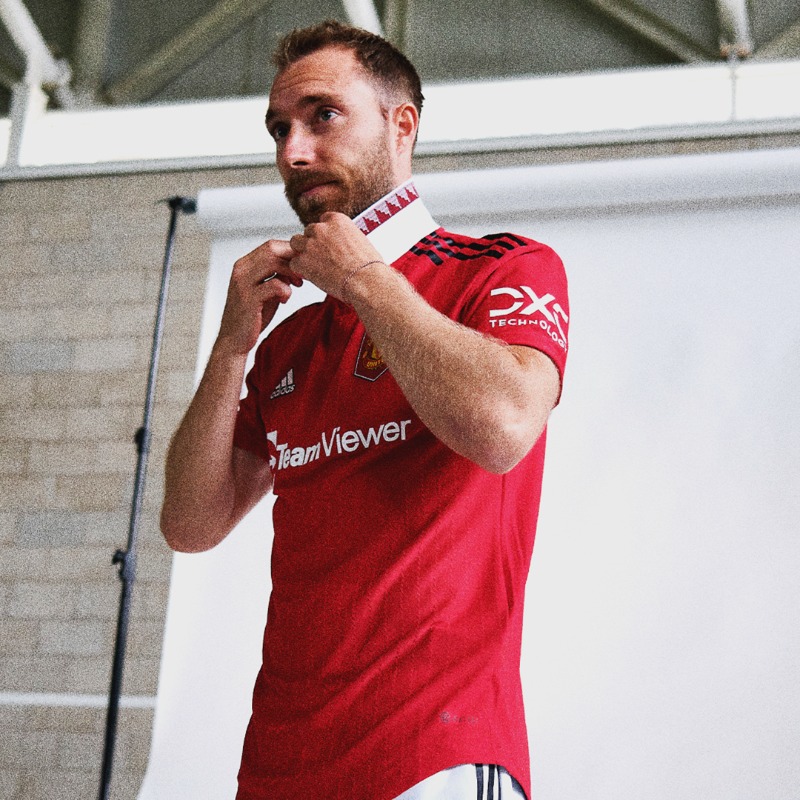 ManUtd's tweet photo. Class on and off the field 🇩🇰

#MUFC || @ChrisEriksen8