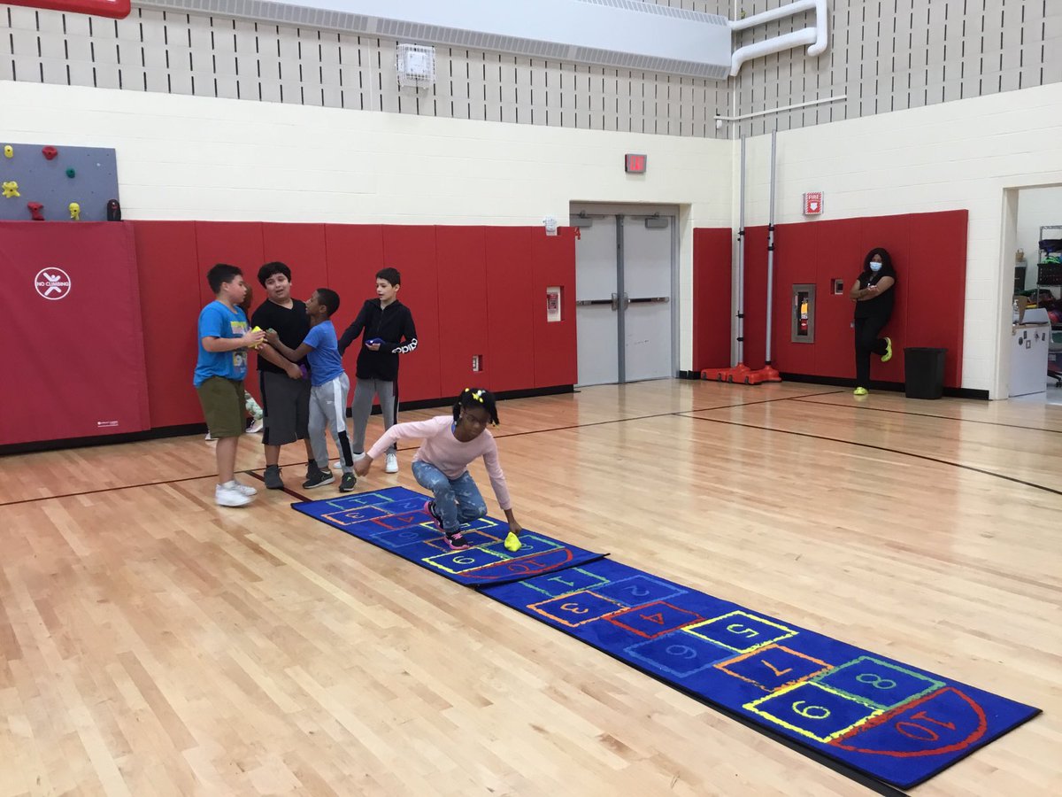 Hop Scotch on a rainy Thursday! #RSS11 ⁦@wrotella⁩