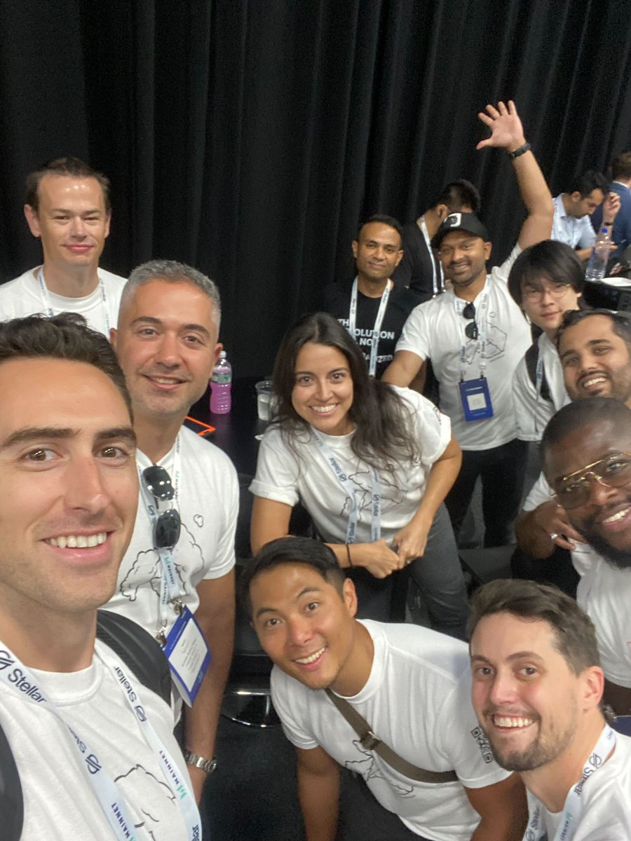 gregosuri's tweet image. .@akashnet_ team at #Mainnet2022