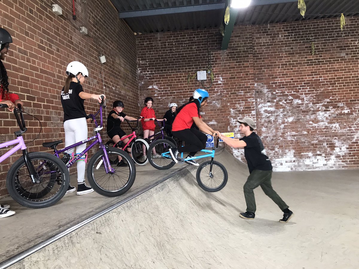 GoRideGlasgow's tweet photo. Great first Glasgow Life Girls Cycling Programme BMX session at @the_loadingbay, with the Girls from St Paul’s High. They all did the drop in on their first visit, very impressive!! @Glasgow_Sport @CyclingWorlds @PEPASSGlasgow @ScottishCycling https://t.co/2yY17gQgiI
