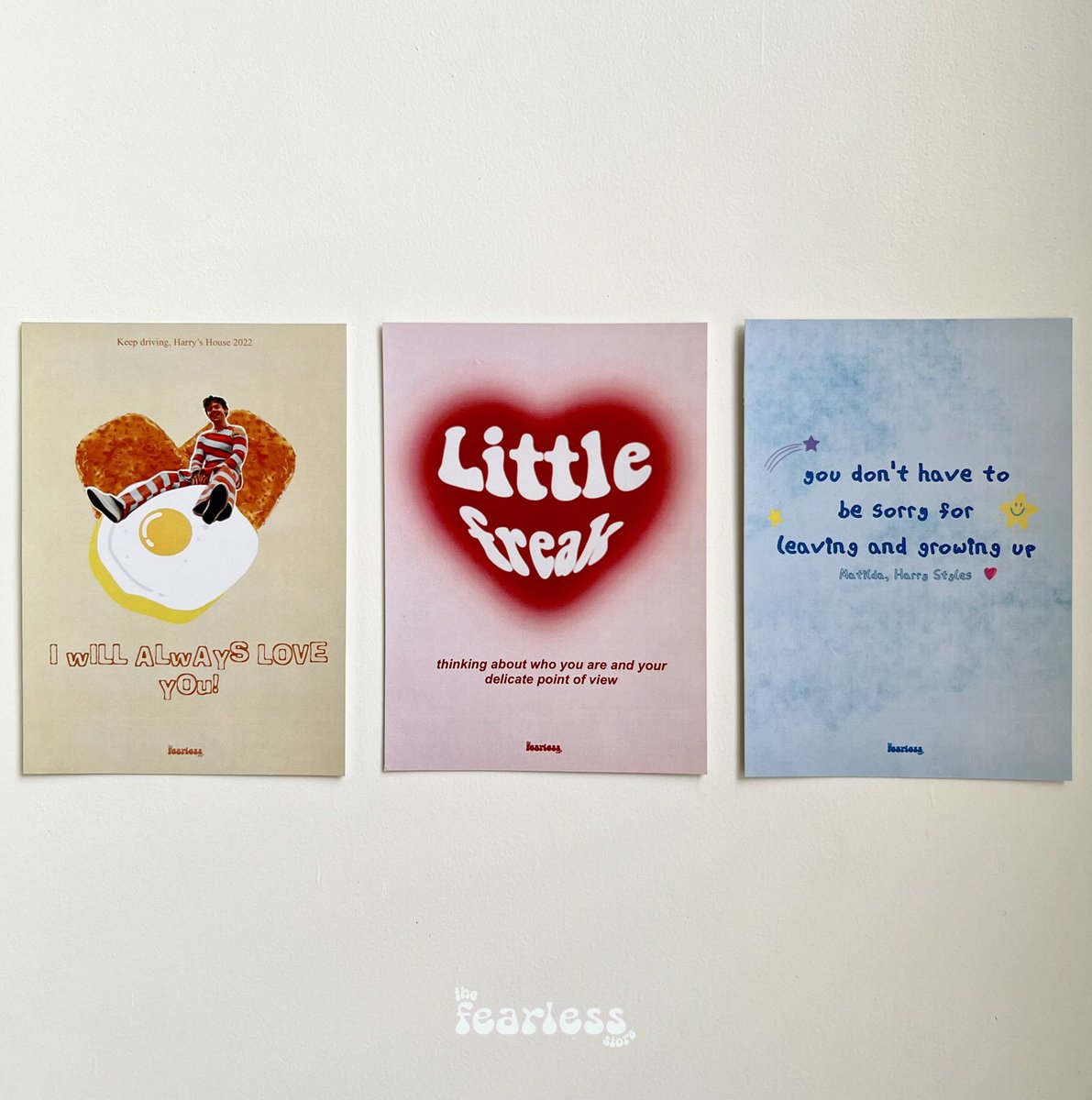 thefearlesstore's tweet photo. My merch inspired by Harry’s house is out everywhere :) #HarryStyles #HarrysHouse #Stickers #totebag 

https://t.co/bMXzRHR5Oi https://t.co/uaTi6yLeTV