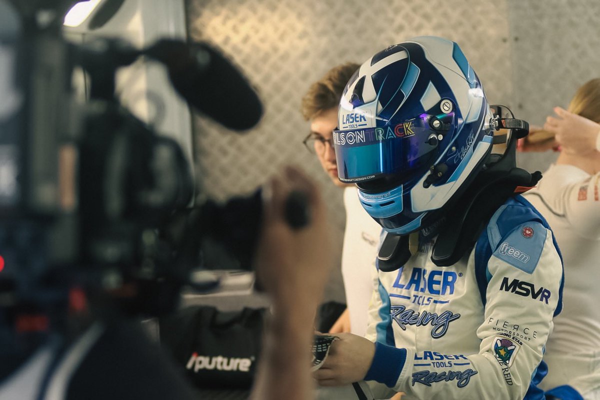 chloeannagrant's tweet image. 😩 After such a great weekend at the last round I wish it was time to go racing again… but it’s the boys’ turn 🏁

Envious and excited to be supporting @LaserRacing in the BTCC this weekend. Good luck @AidenMoffat16 and Dexter 🏴󠁧󠁢󠁳󠁣󠁴󠁿

#WeAreLaserToolsRacing
#FIAWIM #GirlsOnTrack